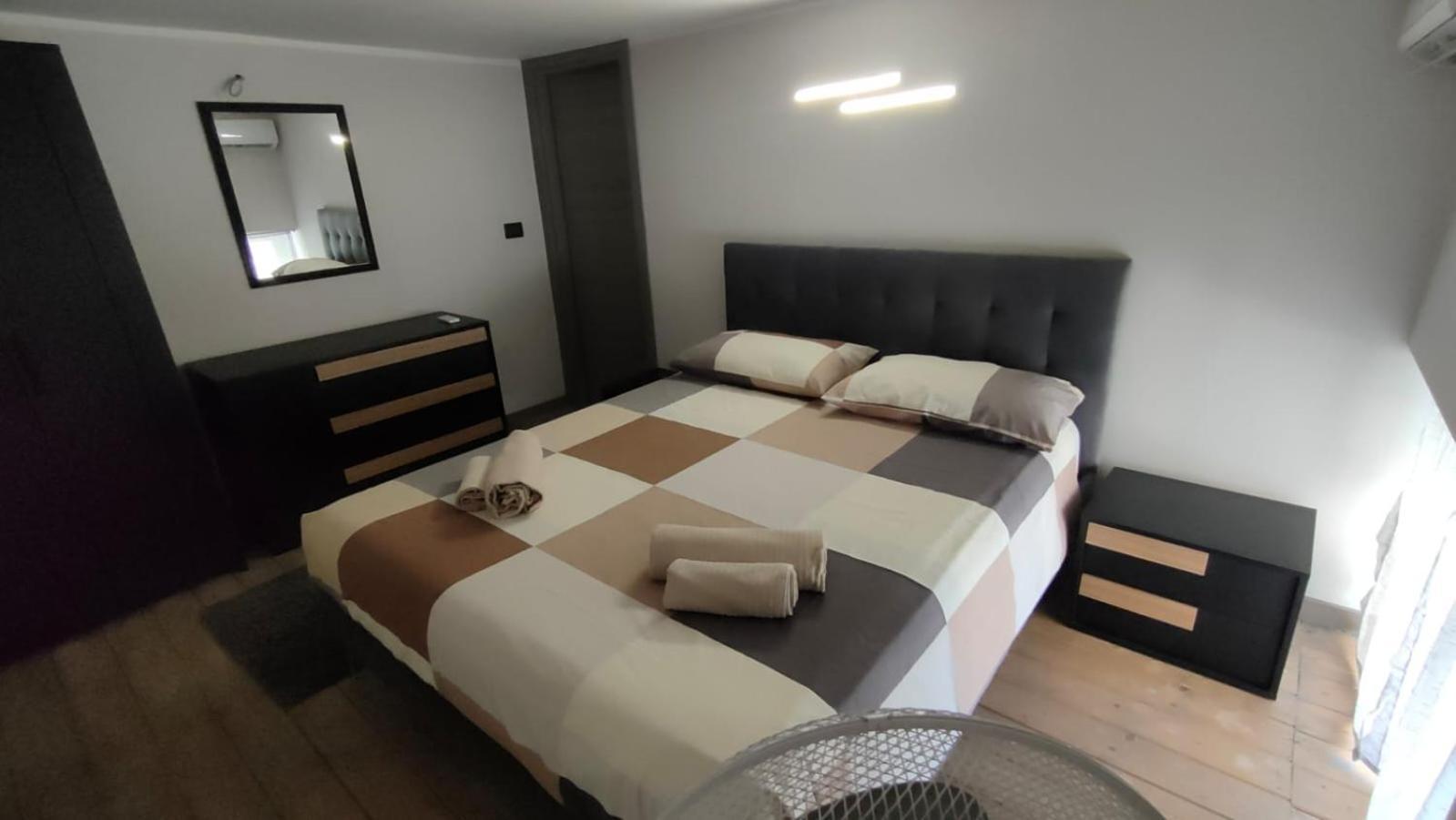 Louis Home Syracuse Ngoại thất bức ảnh